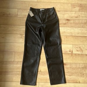 Madewell perfect vintage straight jean: faux leather edition. Size 26 NWT